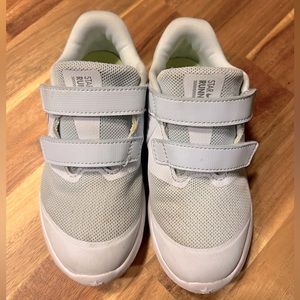 Nike Star Runner | 10C Light Blue Velcro Sneakers